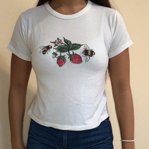 Brandy Melville White Graphic Tee - Picture 5 of 5